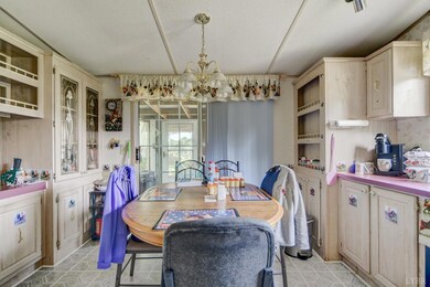 156 Brightwells Mill Rd, Madison Heights, VA 24572 - photo 5