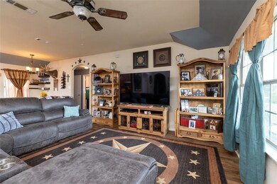 244 Oakley Cir, Weatherford, TX 76085 - photo 7