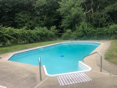 7 Eric Dr, Berkley, MA 02779 - photo 3