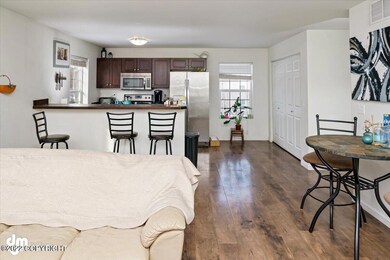 02-Living Room 1_ETL9571