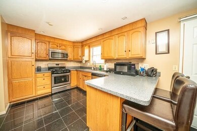 4 Franklin Square unit E, Randolph, MA 02368 - photo 2