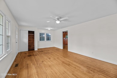 607 Pinetree Dr, New Bern, NC 28562 - photo 6