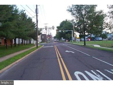 435 W 7th St, Lansdale, PA 19446 - photo 6