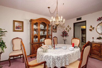 9712 W Cottonwood Dr, Sun City, AZ 85373 - photo 6