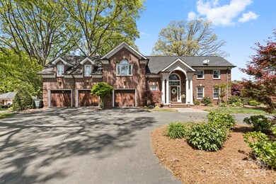 427 N Greenbriar Rd, Statesville, NC 28625 - photo 4