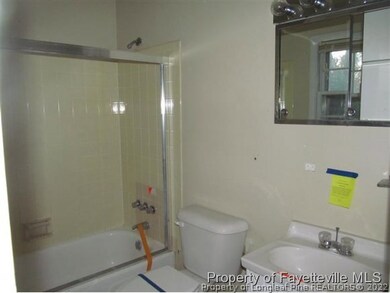 666 Montclair Rd, Fayetteville, NC 28314 - photo 6