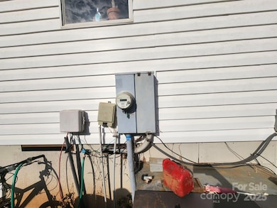 5732 Daybrook Ct, Stanley, NC 28164 - photo 2