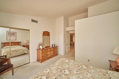 Master Bedroom2 (18)