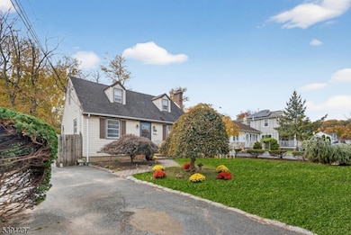 352 Myrtle Ave, Scotch Plains, NJ 07076 - photo 4