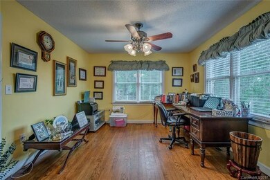 226 Nancy Dr, Shelby, NC 28152 - photo 4