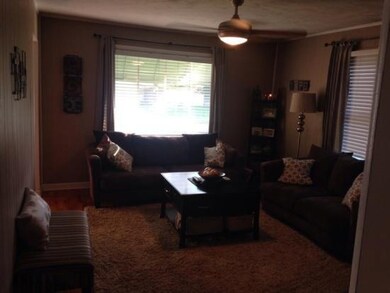 Living Room.jpg