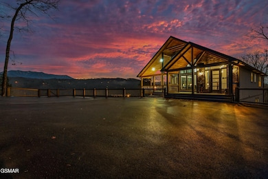 3382 Flintlock Ln, Pigeon Forge, TN 37862 - photo 2