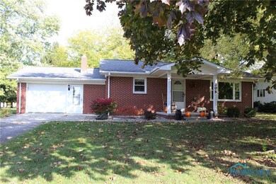 308 W Lutz Rd, Archbold, OH 43502 - photo 2