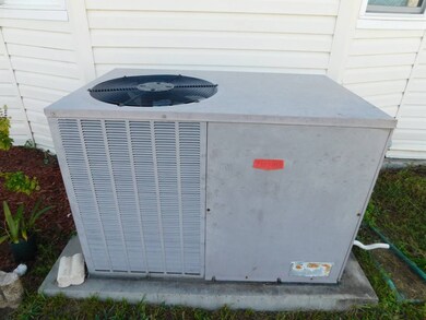 11030 Maverick Dr, Dade City, FL 33525 - photo 6