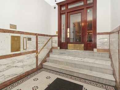 35 Queensberry St unit 10, Boston, MA 02215 - photo 2