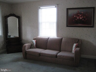 828 Walnut St, Darby, PA 19023 - photo 5