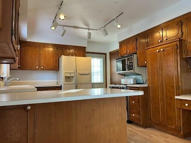 8615 Fremont Ave S, Bloomington, MN 55420 - photo 6