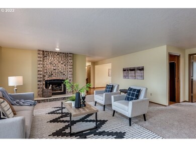 8820 SE Casablanca Ct, Clackamas, OR 97015 - photo 3