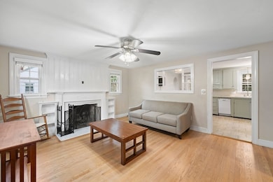 40 Roosevelt Ave, North Attleboro, MA 02760 - photo 6