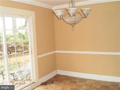 30 Midway Ave, Langhorne, PA 19047 - photo 4