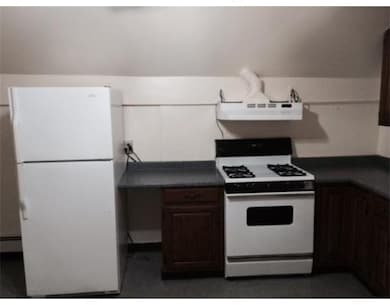 92 Depot St unit 2, Milford, MA 01757 - photo 3