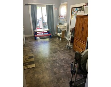 181 Elm St, Greenfield, MA 01301 - photo 4