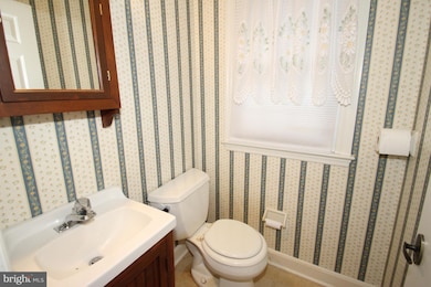 13 Duvall Ct, Wilmington, DE 19808 - photo 7