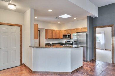 Kitchen Breakfast Bar