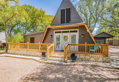 3923 Laramie Dr, Granbury, TX 76049 - photo 2