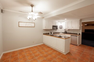 13938 W 76th Cir, Shawnee, KS 66216 - photo 7