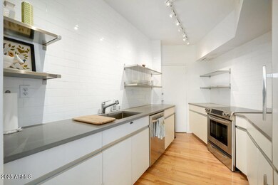 Phoenix Towers unit 4-E, Phoenix, AZ 85004 - photo 7