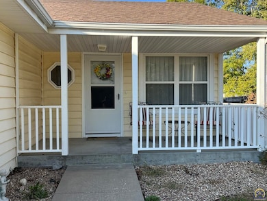 7320 SW 24th St, Topeka, KS 66614 - photo 2