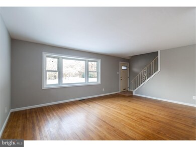 501 Bradford Rd, Oreland, PA 19075 - photo 6