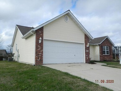 1931 Arlington Ct, Maryville, IL 62062 - photo 2