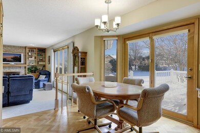 Perfect for entertaining and easy deck access maki