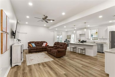 Spacious Family Room