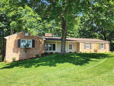 6322 Hidden Hill Cir, Roanoke, VA 24018 - photo 4