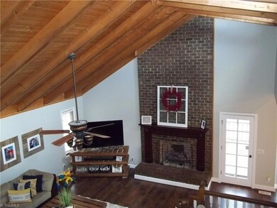 919 Stonecrest Ct, Asheboro, NC 27205 - photo 5