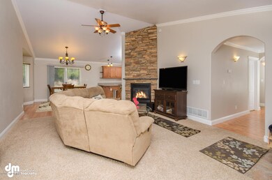 280 E Heather Way Wasilla AK-large-004-L