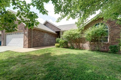 795 E Roubidoux St, Nixa, MO 65714 - photo 2