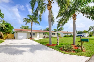 6802 Massachusetts Dr, Lake Worth, FL 33462 - photo 3