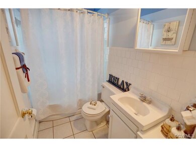 Tile floor and walls, white clean nice full size b