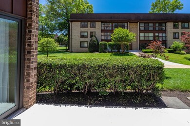 Treebrooke unit 107, Oakton, VA 22124 - photo 5