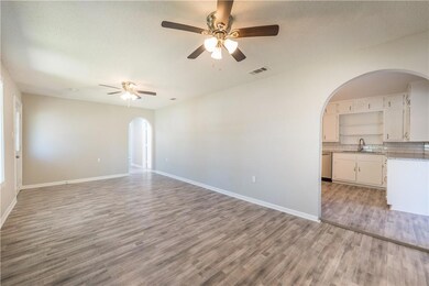 106 Brewster St, Robinson, TX 76706 - photo 2
