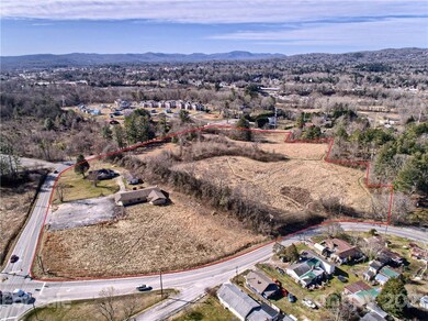 2005 N Main St, Hendersonville, NC 28792 - photo 2