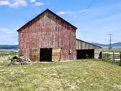 3+/- acres with historic barn