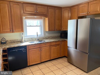 22910 Chestnut Rd, Lexington Park, MD 20653 - photo 5