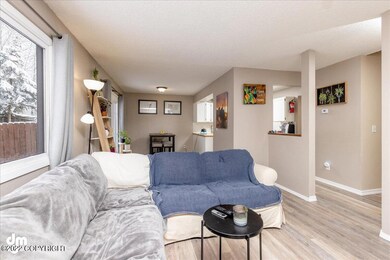 05-Living Room 20221103-DW-6912-Edit