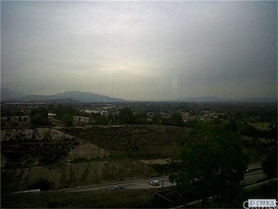Corner unit with  stunning 180 degree views!!!!!!!