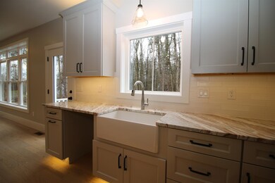 423 Blane Cir unit 5, Pembroke, NH 03275 - photo 4